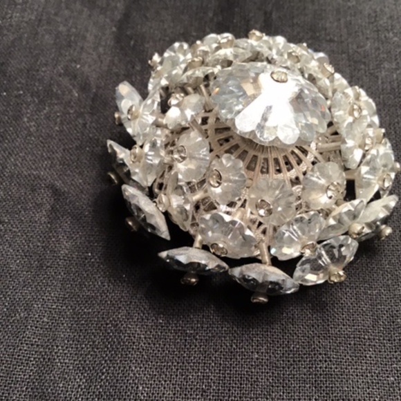 Brooch - Picture 3 of 3